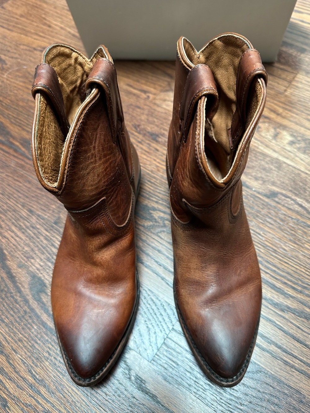 Frye Boots Billy Western Brown Leather Short Womens Size 6.5 Cowgirl